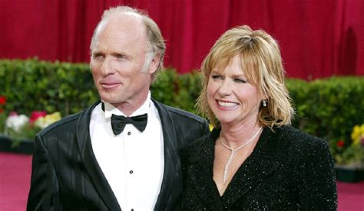 Ed Harris’s Wife: Who is Ed Harris Dating?
