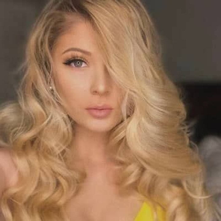 Lindsay Capuano- Wiki, Age, Height, Ethnicity, Net Worth, Boyfriend