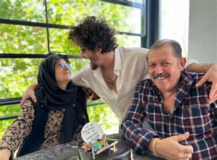 Marul Kafa Olarak’s Girlfriend: Who is Marul Kafa Olarak Dating?