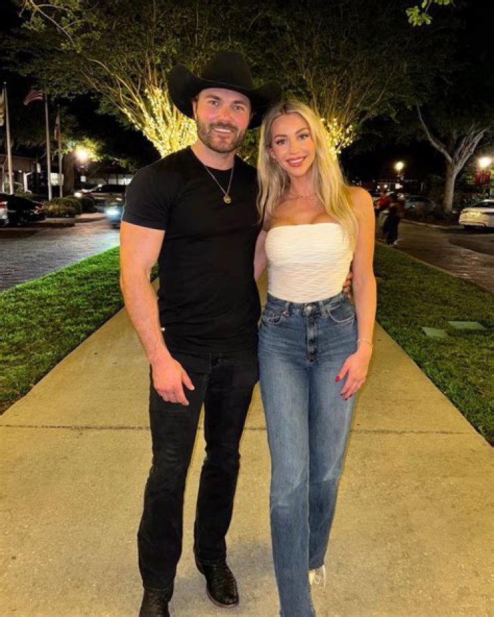 Steve Burns’s Girlfriend: Who is Steve Burns Dating?